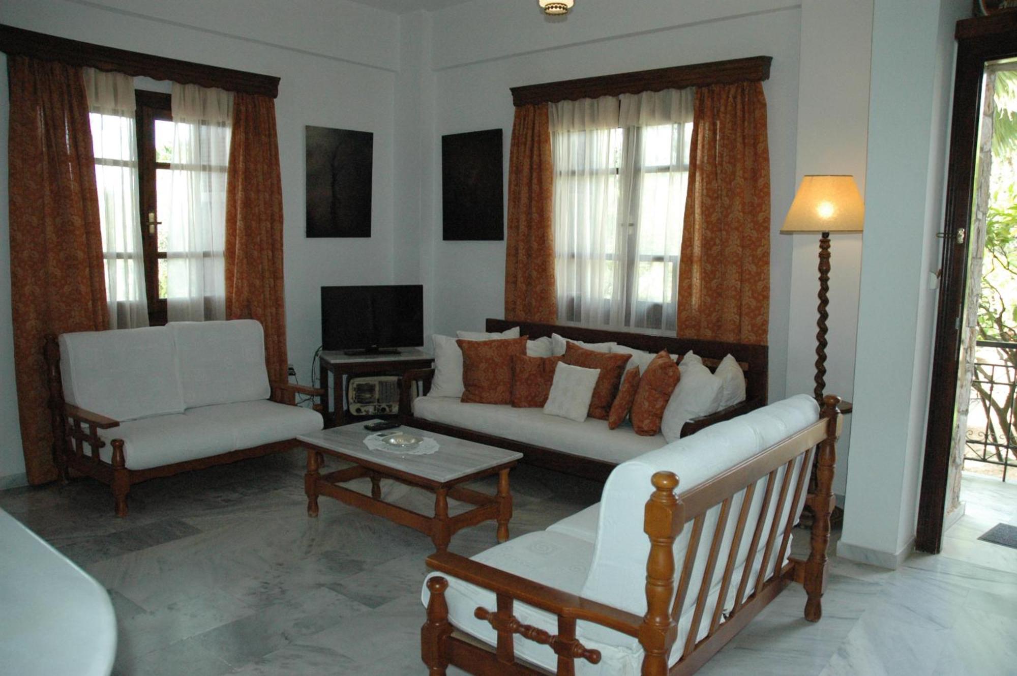 Villa Petra Kalamaki  Экстерьер фото